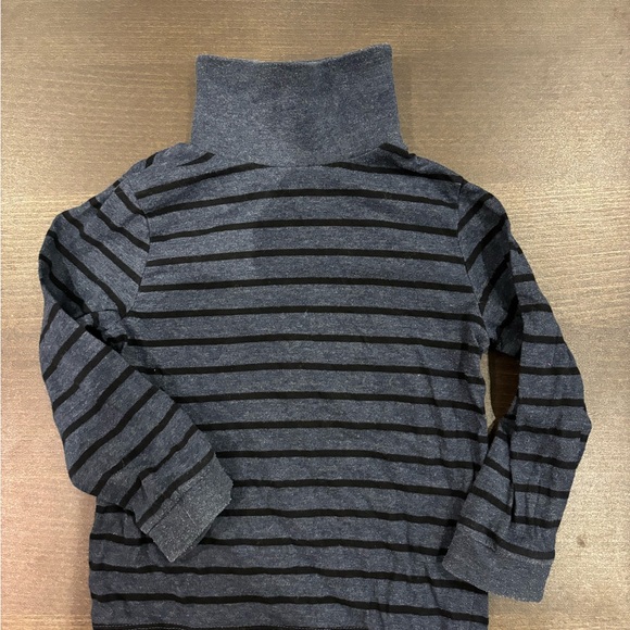 Lot of light sweaters - 4-5 years old (104-110) - Picture 4 of 13